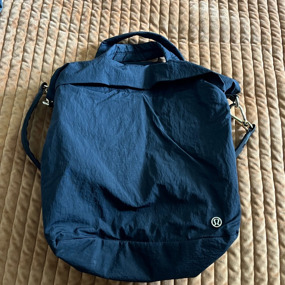 Lululemon bag